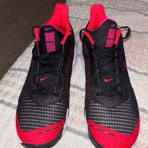 Women’s nike air max impact